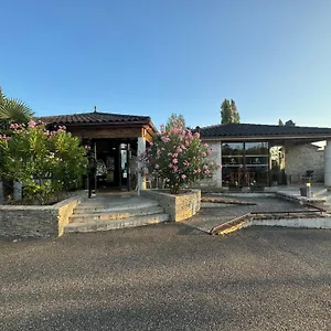 Logis La Bergerie 3 Etoiles Restaurant Savoureux Hotel