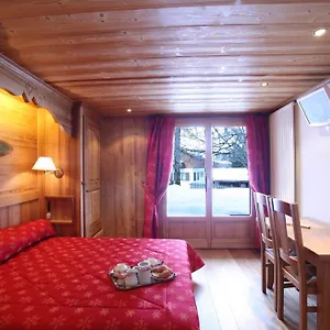 https://la-cremaillere-megeve.hotels-rhonealpes.com